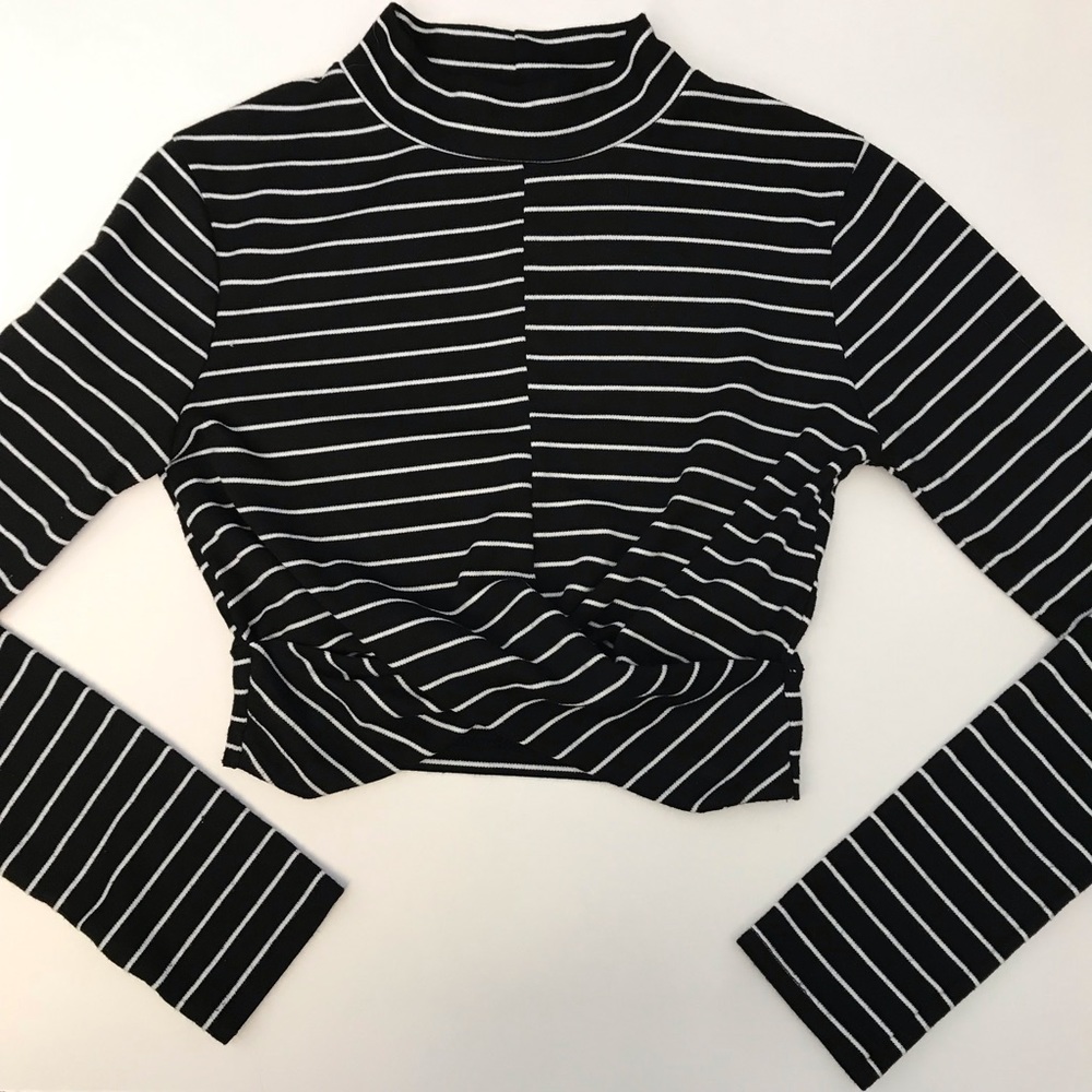 NWOT Topshop front knot long sleeve crop top - Picture 2 of 5